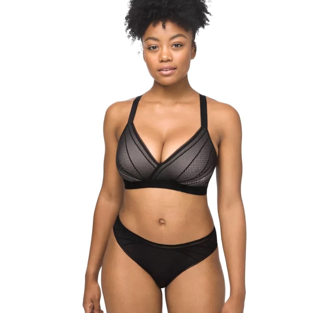 NWOT Lululemon Awake to Lace Sports Bra